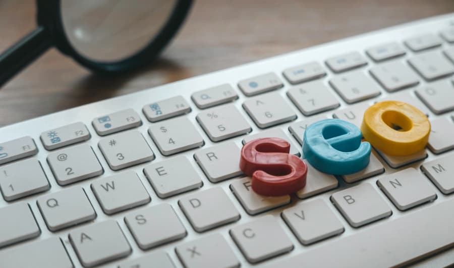 How to Track Time on an SEO Retainer (With a Reporting Template)