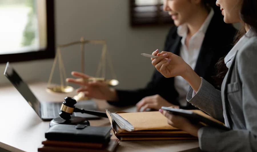 Time Tracking for Lawyers: Stop Losing Billable Hours
